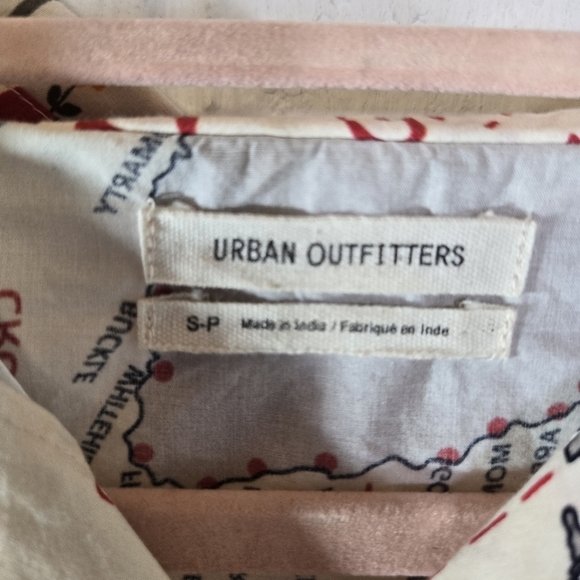 Urban Outfitters Petra postcard print camisa slim fit button up shirt - Picture 11 of 13